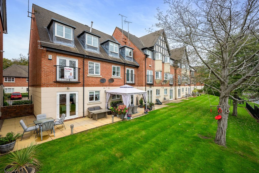 Property photo 1 of 10