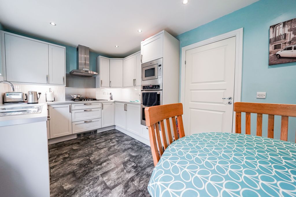 Property photo 3 of 27 Dsc08656