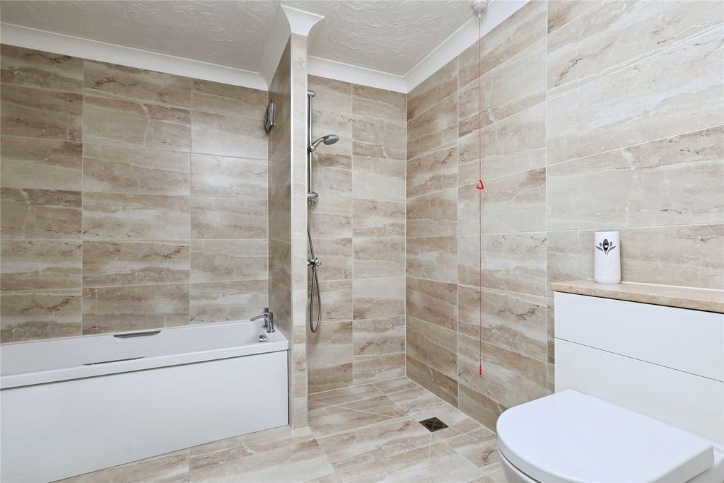 Property photo 2 of 12 Wet Room