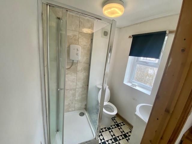 Property photo 3 of 4 4