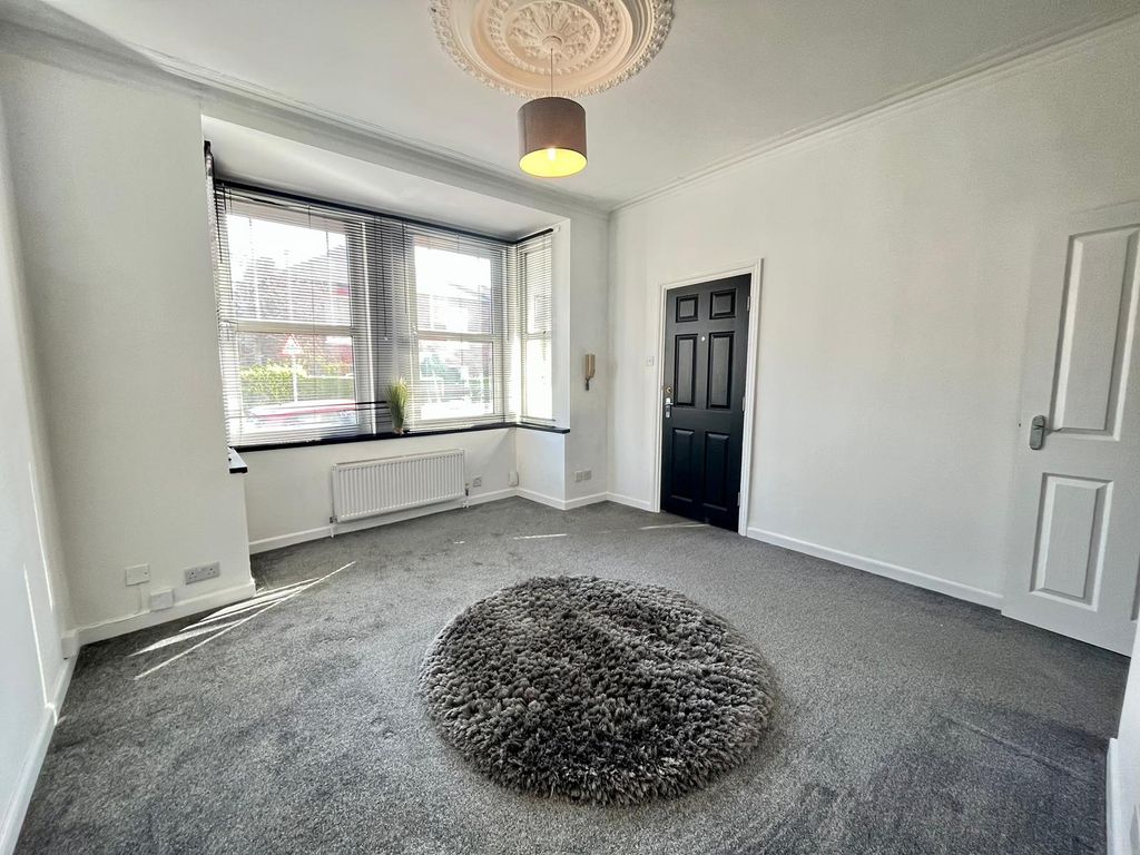 Property photo 1 of 9 Image