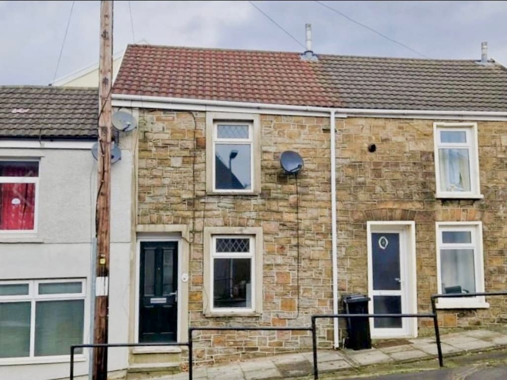 Property photo 1 of 10