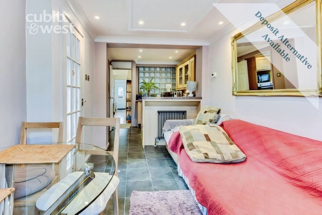 Property photo 3 of 17 Lounge/Kitchen/Diner