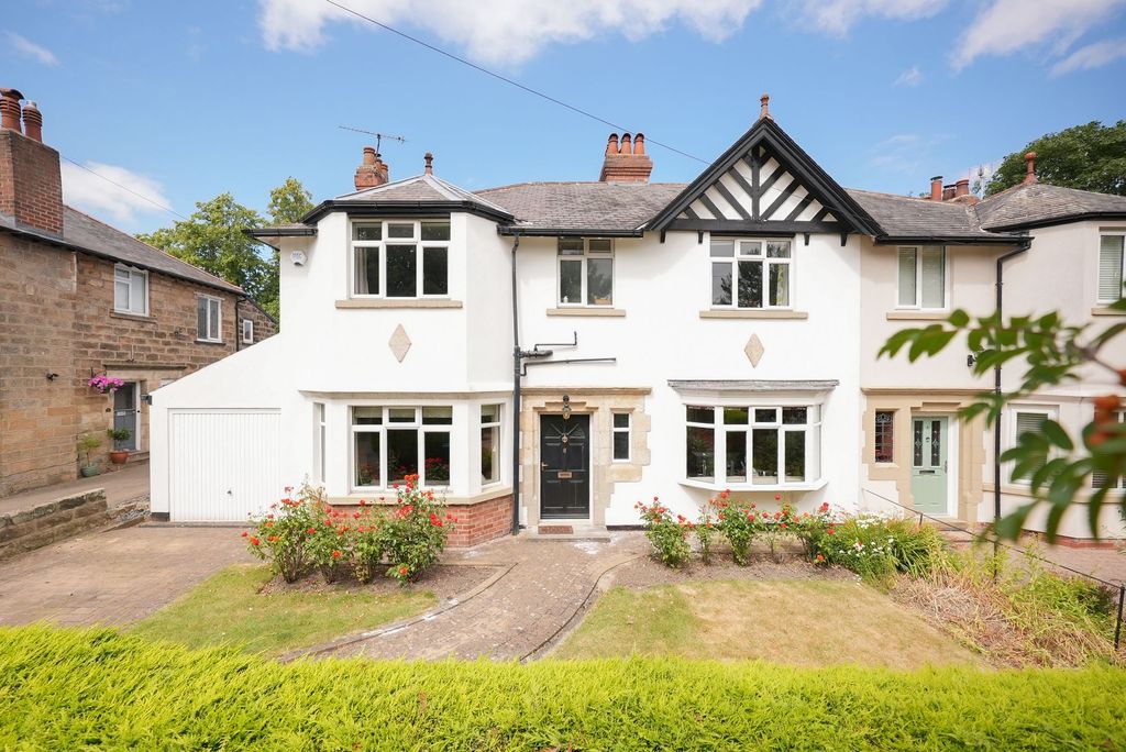 Property photo 1 of 37