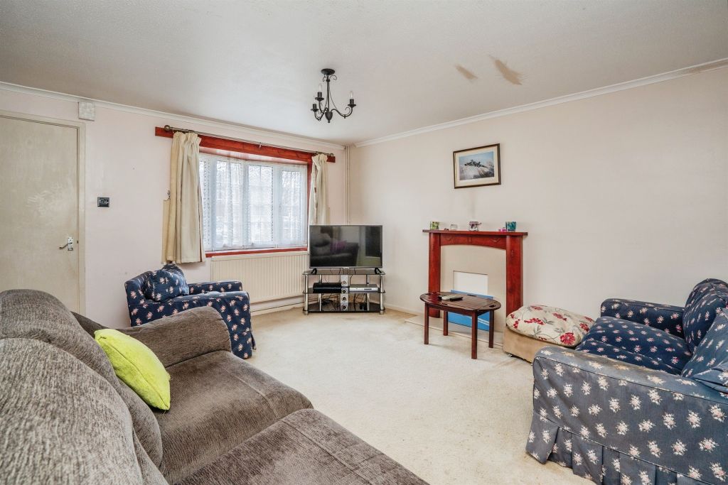 Property photo 2 of 20