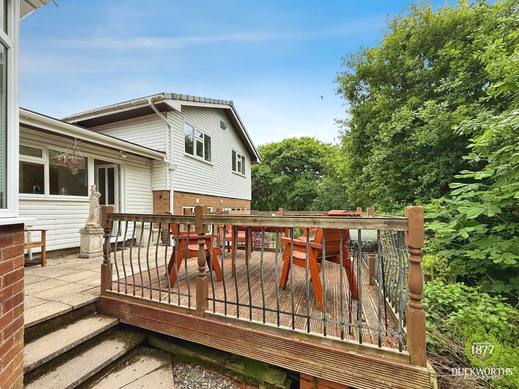 Property photo 3 of 32