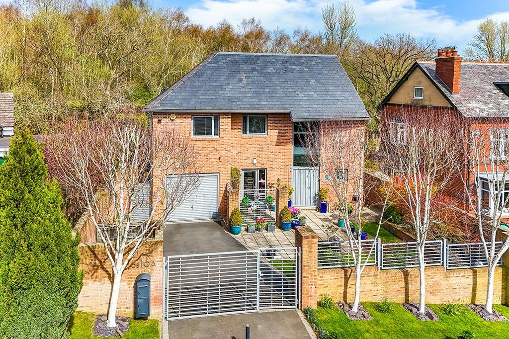 Property photo 1 of 19