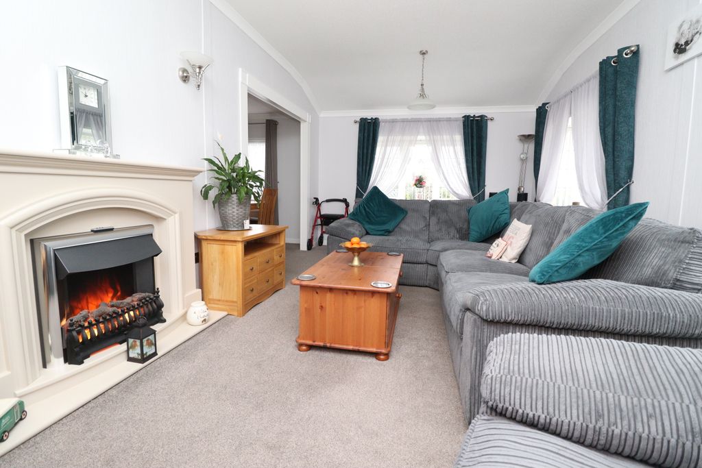 Property photo 2 of 14 Img_6149