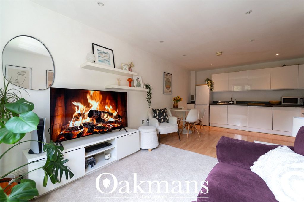Property photo 3 of 35 Picture No. 33
