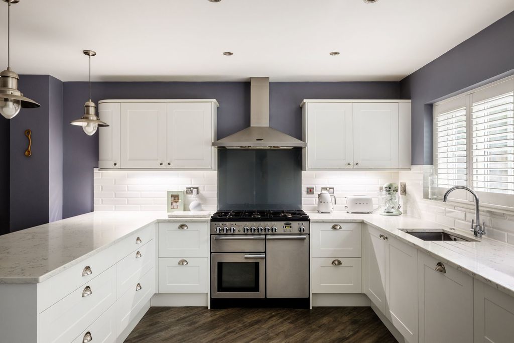 Additional image 8 of 4 bed detached house for saleKingfisher Drive, Haywards Heath, West Sussex RH16