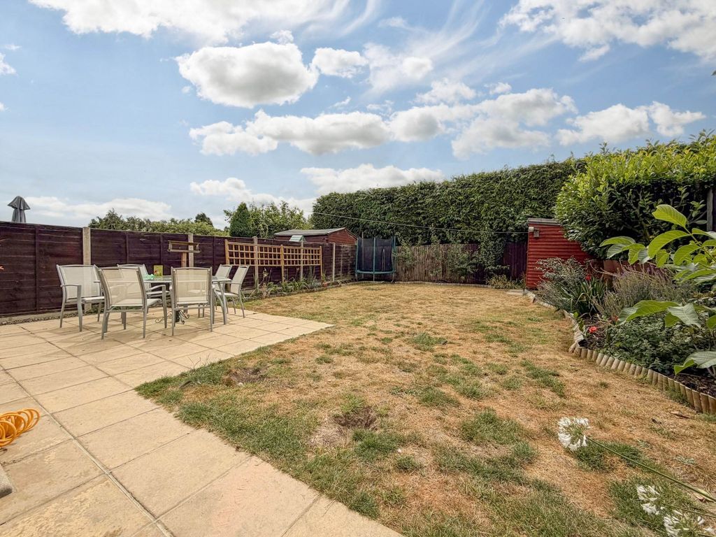 Property photo 2 of 16