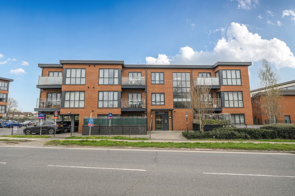 Property photo 1 of 20 1434353-18-69c28A...