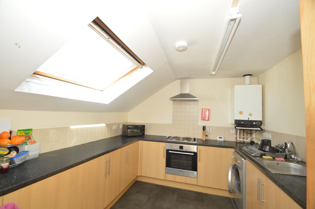 Property photo 3 of 4