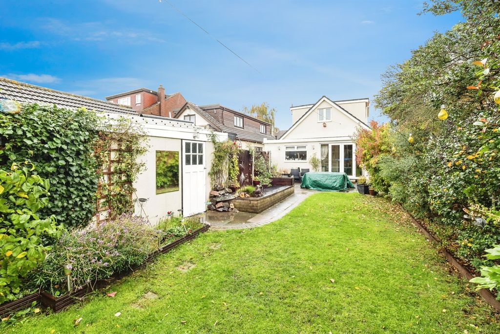 Property photo 3 of 17