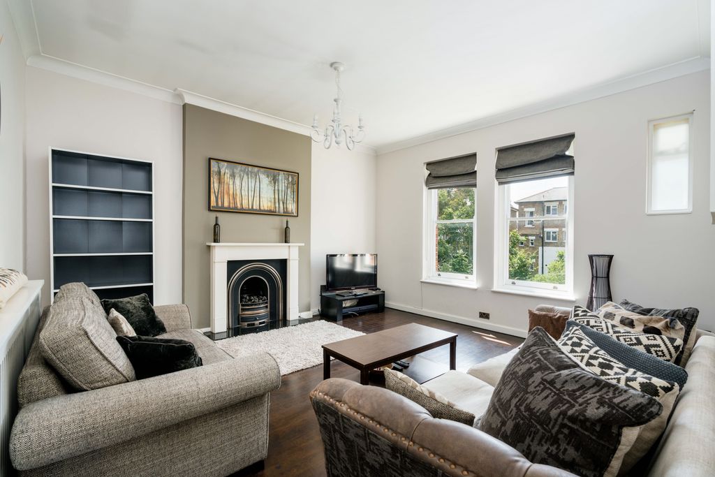 Property photo 1 of 9