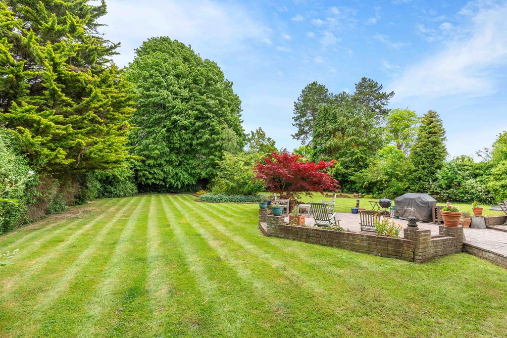 Additional image 63 of 6 bed detached house for saleGreenway, Hutton Mount, Brentwood CM13
