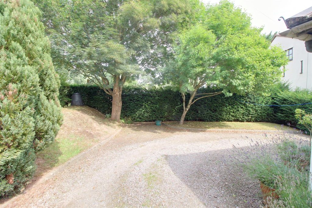 Property photo 3 of 9 Img_6242-Img_6244.Jpg
