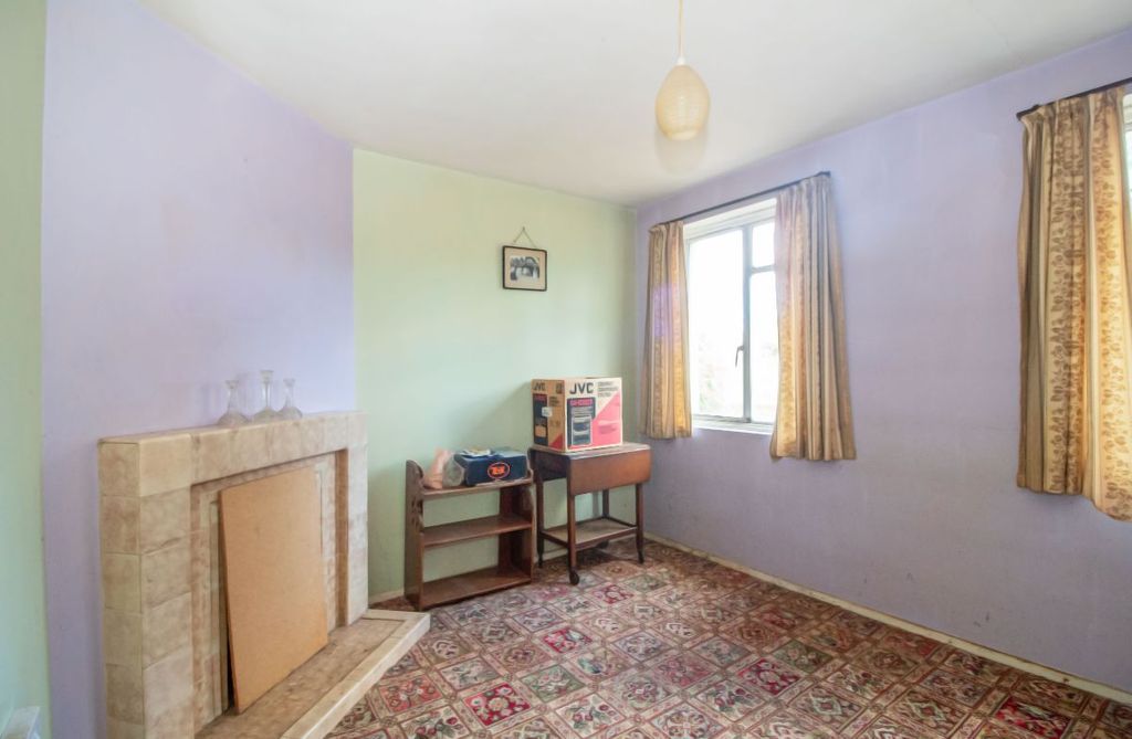 Property photo 3 of 16
