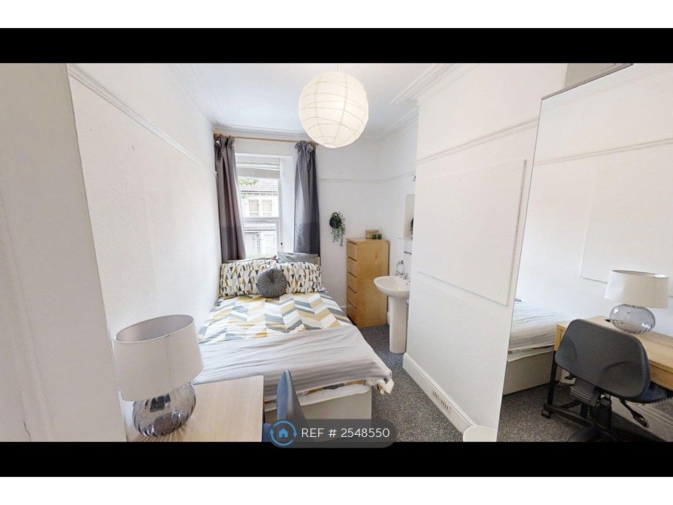Property photo 1 of 10 Bedroom 4
