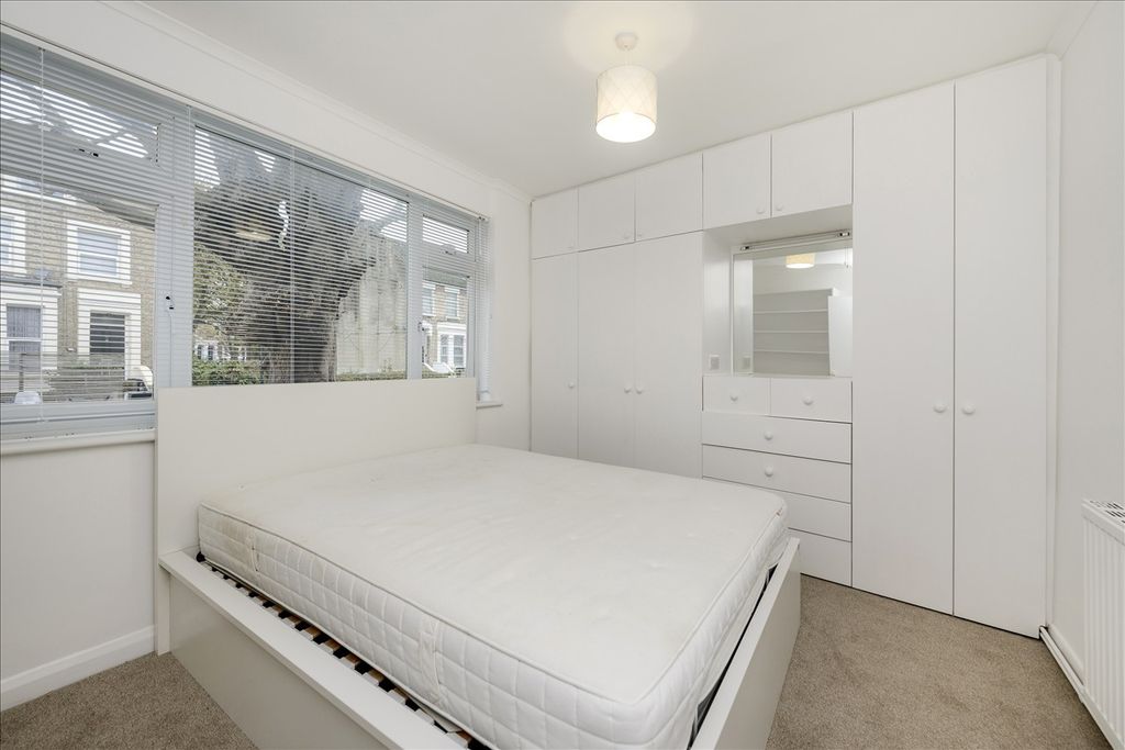 Property photo 3 of 5