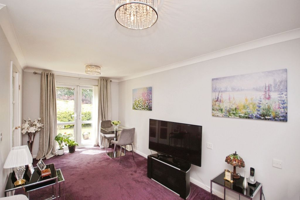 Property photo 3 of 16 Photo