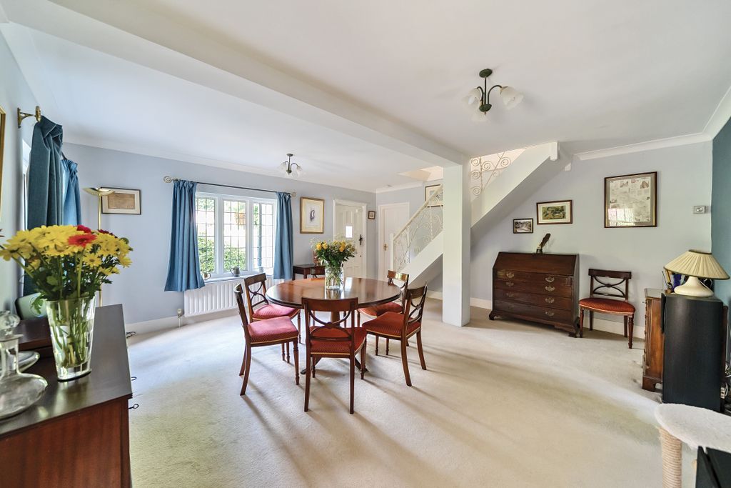 Property photo 1 of 21
