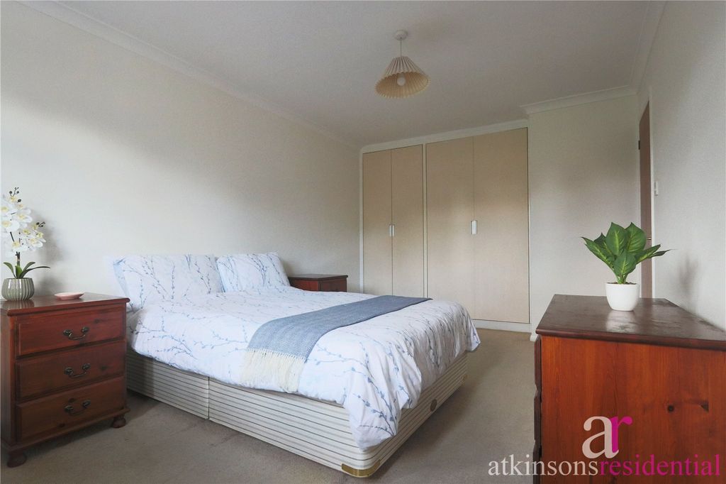 Property photo 3 of 18 Picture No. 34