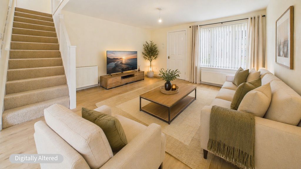 Property photo 2 of 19 Lounge Staged