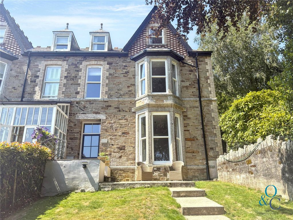Property photo 1 of 22 Picture No. 01