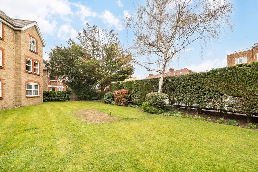 Property photo 3 of 6