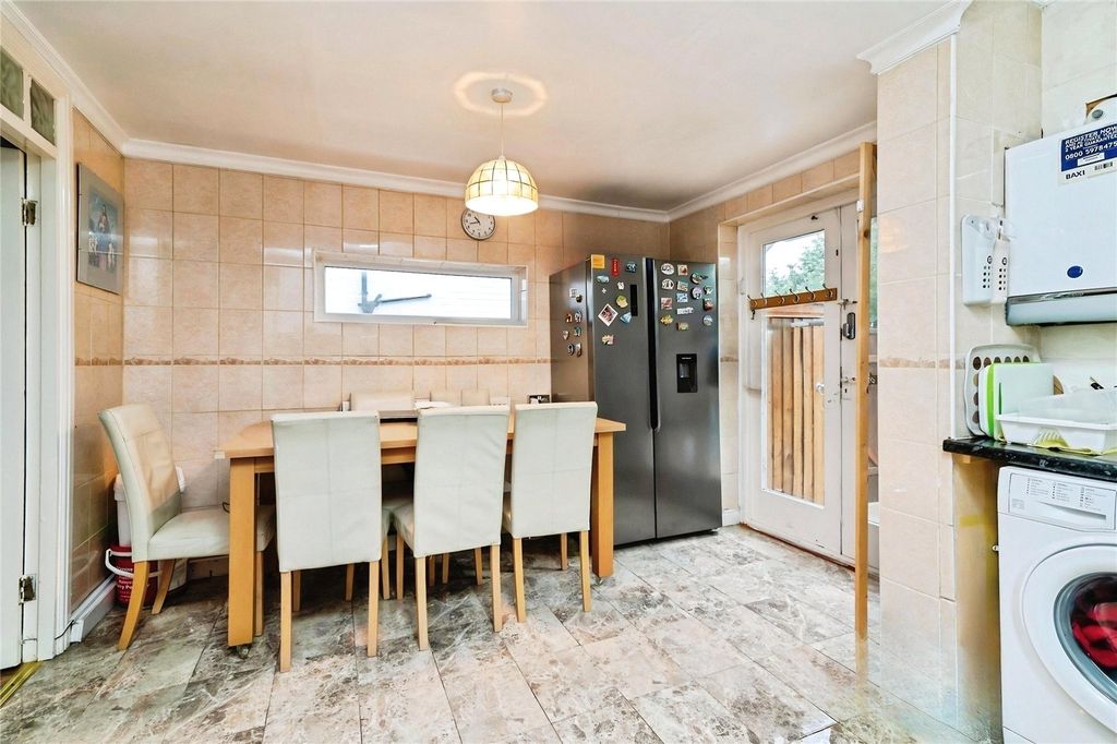 Property photo 2 of 12 Picture No. 30