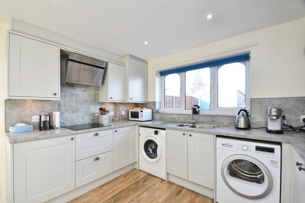 Property photo 2 of 24 Pbox-Img.Jpg