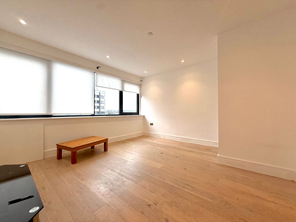 Property photo 1 of 9 Annex