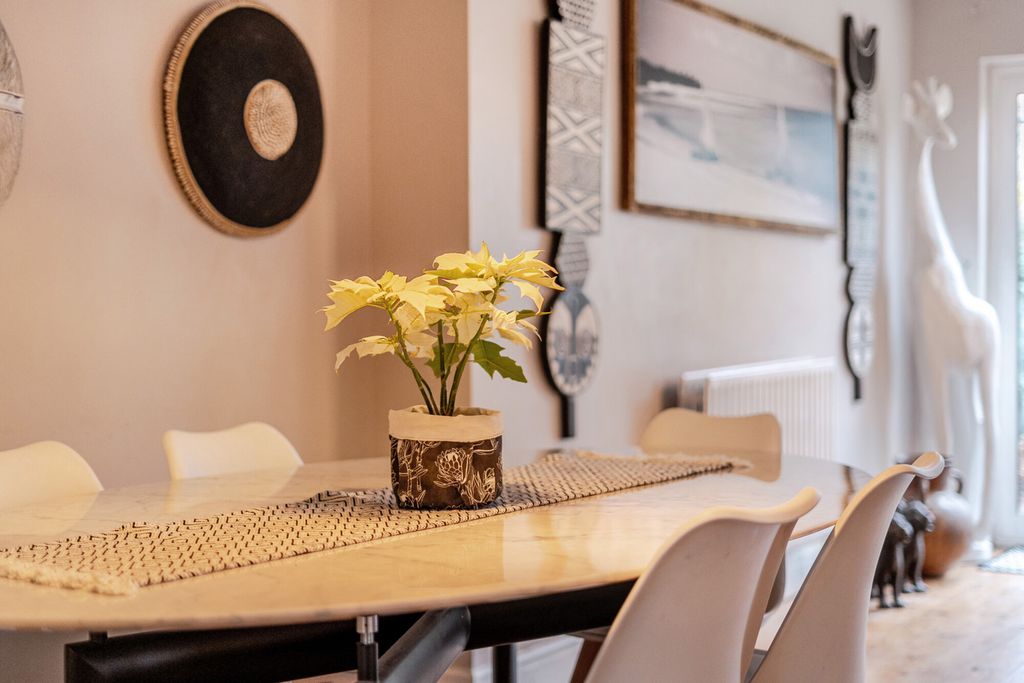 Property photo 2 of 45 1402177-36-697263...