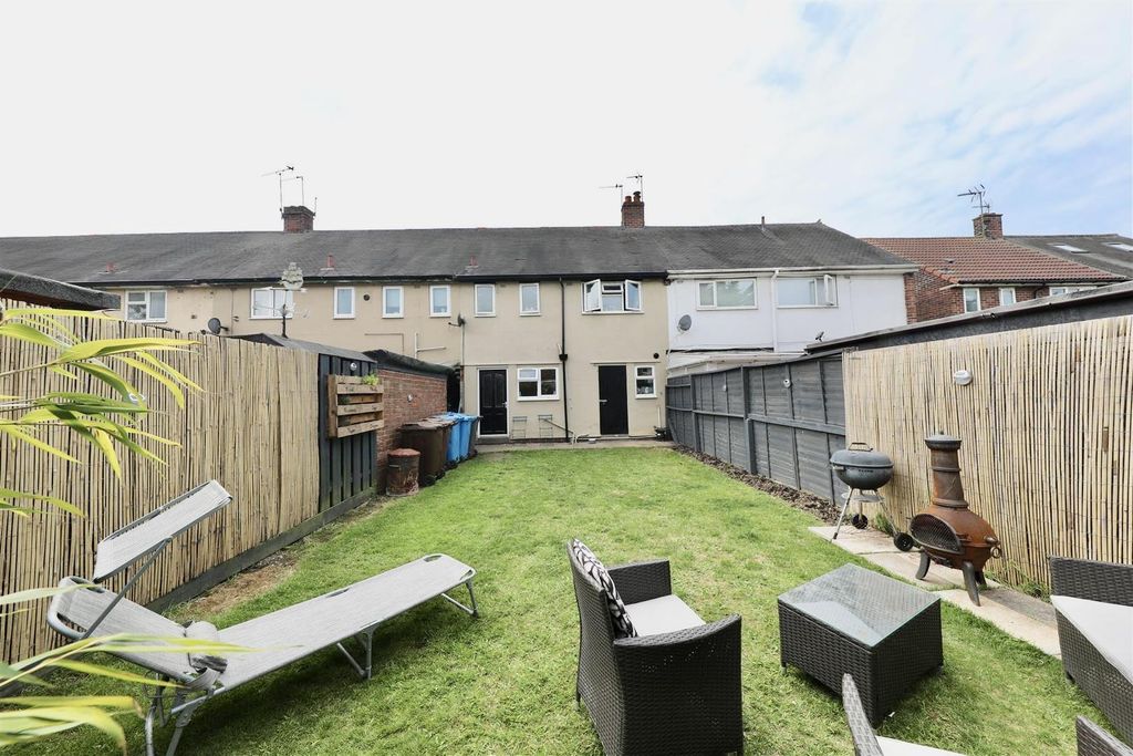 Property photo 3 of 14 Outside