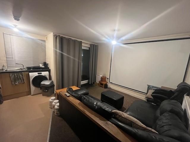 Property photo 3 of 5 Lounge.Jpg