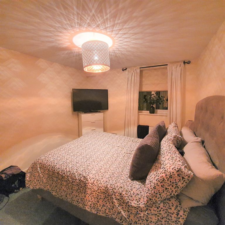 Property photo 2 of 4
