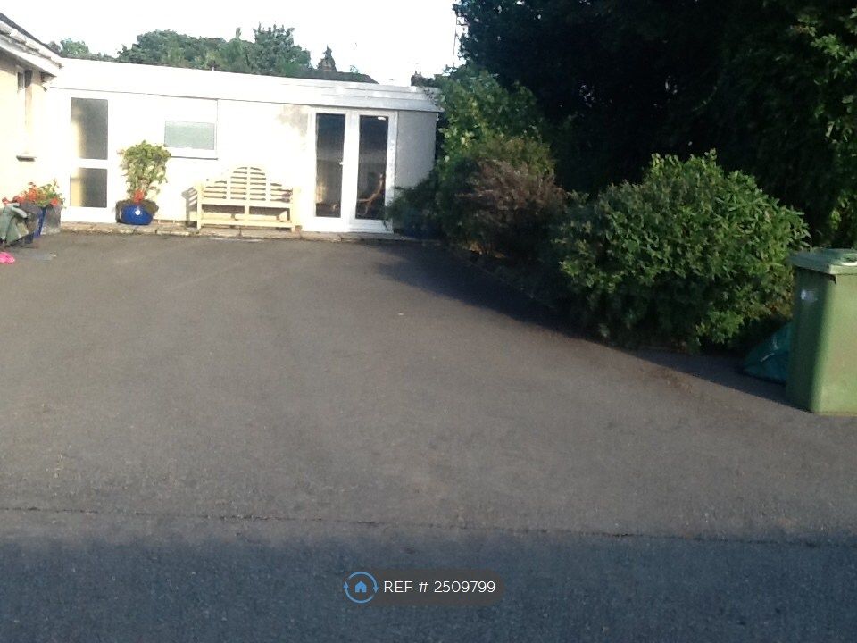 Property photo 1 of 11 Ample Parking Area
