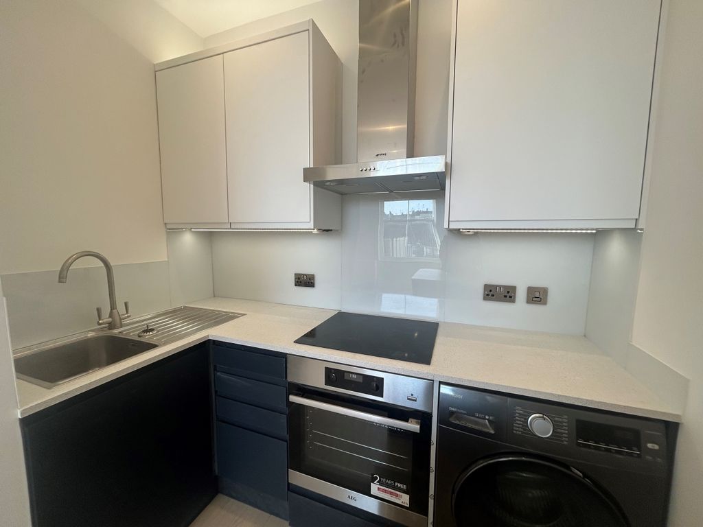 Property photo 2 of 9 3