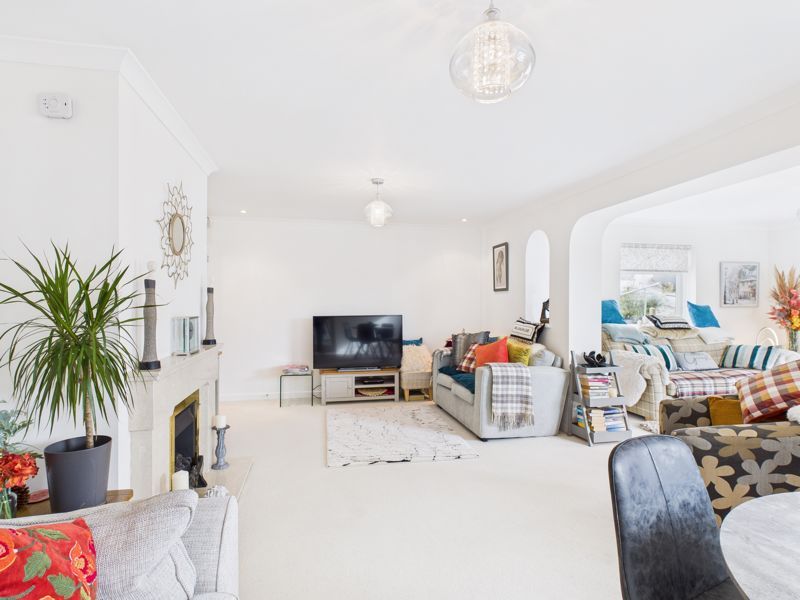 Property photo 2 of 16 Lounge/Diner