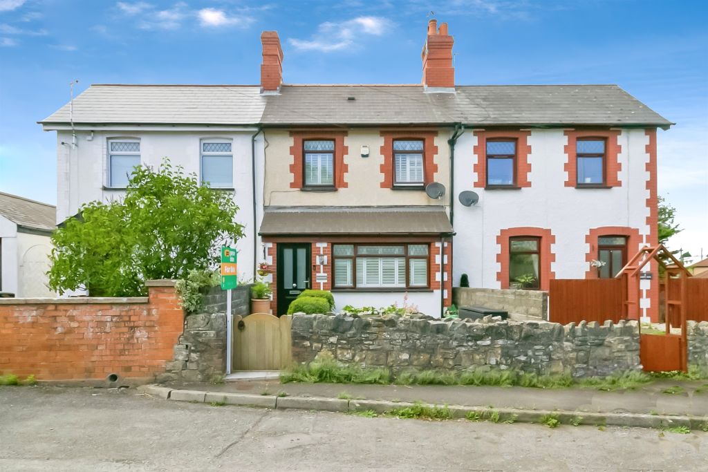 Property photo 1 of 18