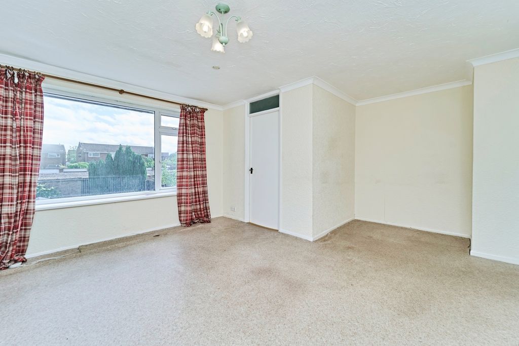 Property photo 2 of 17 Photo