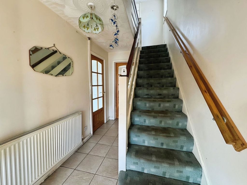 Property photo 3 of 23