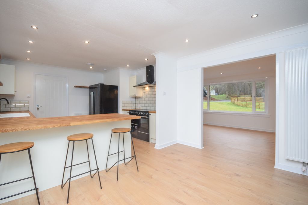 Property photo 3 of 29 Dsc_0865