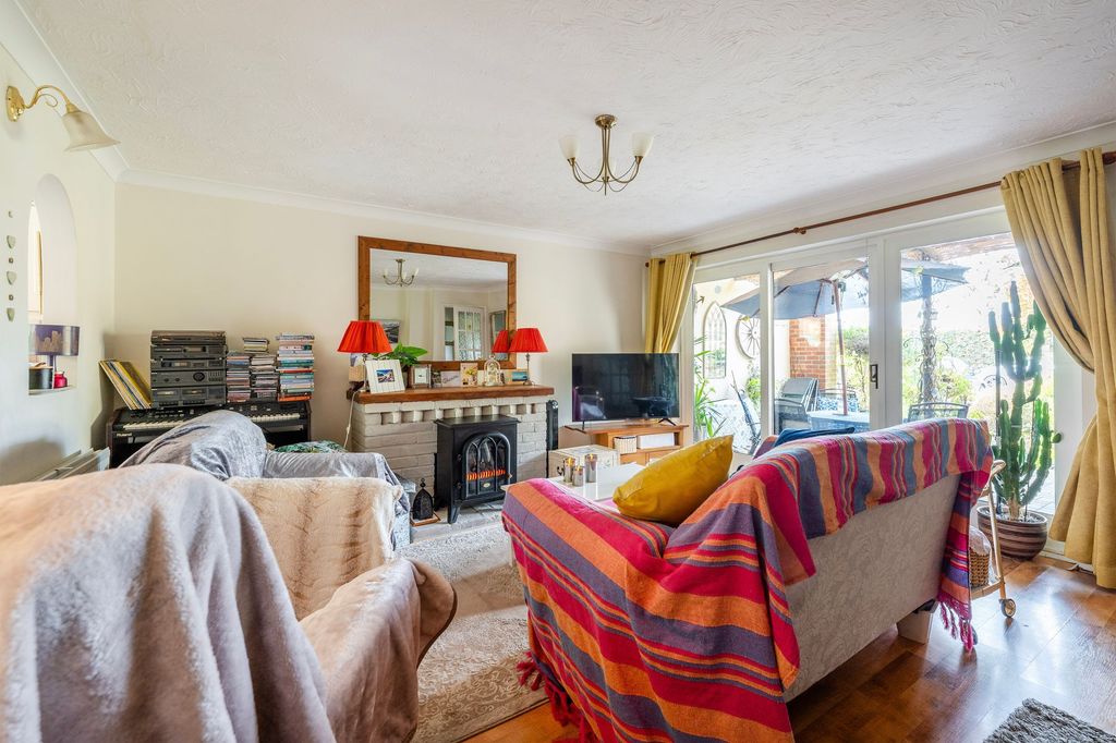 Property photo 3 of 24