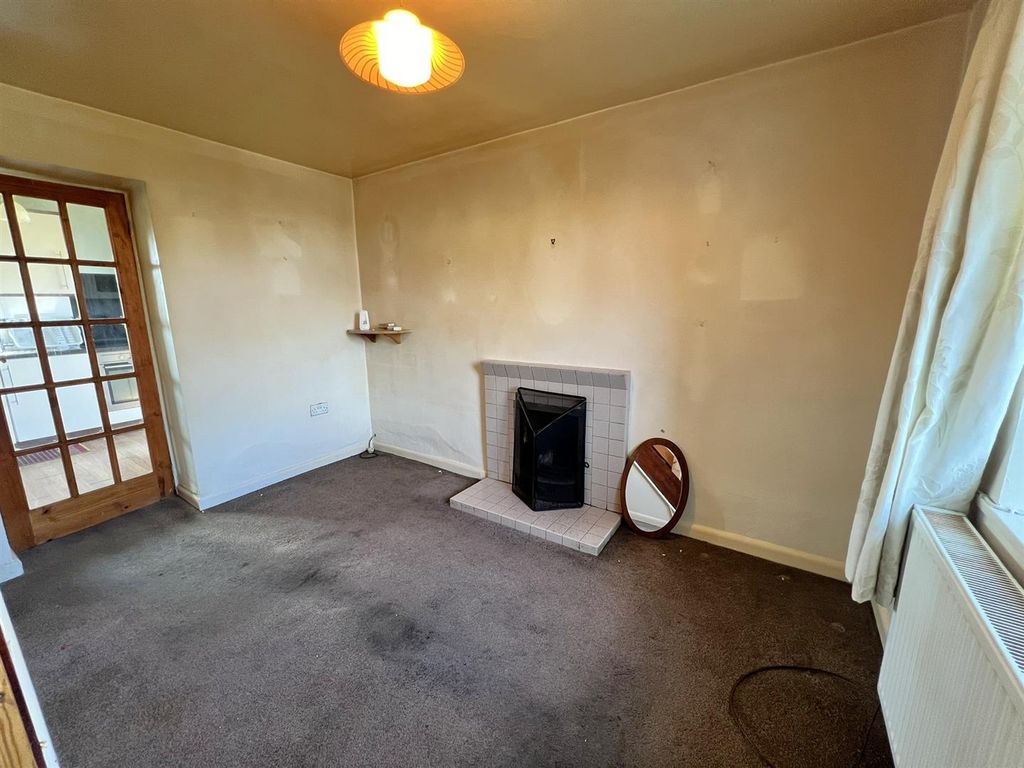 Property photo 3 of 21