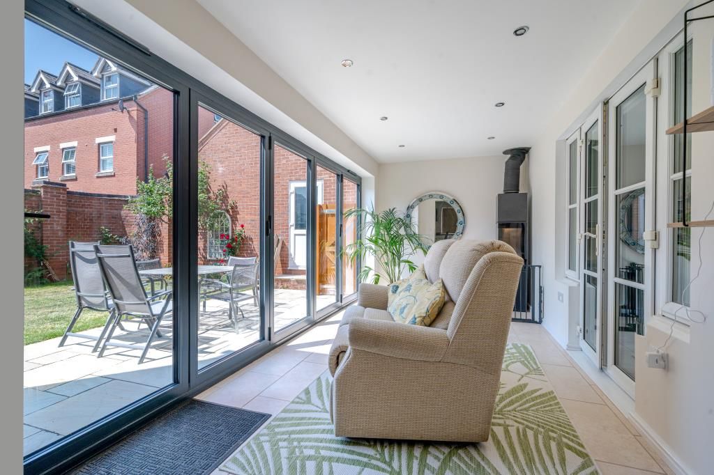 Property photo 3 of 18 Internal View