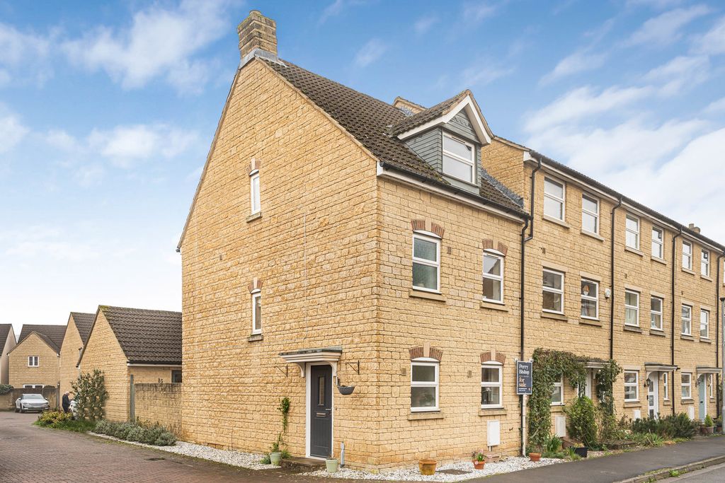 Property photo 1 of 15 Front Of House