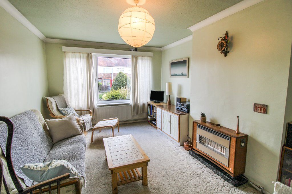 Property photo 2 of 14 Lounge