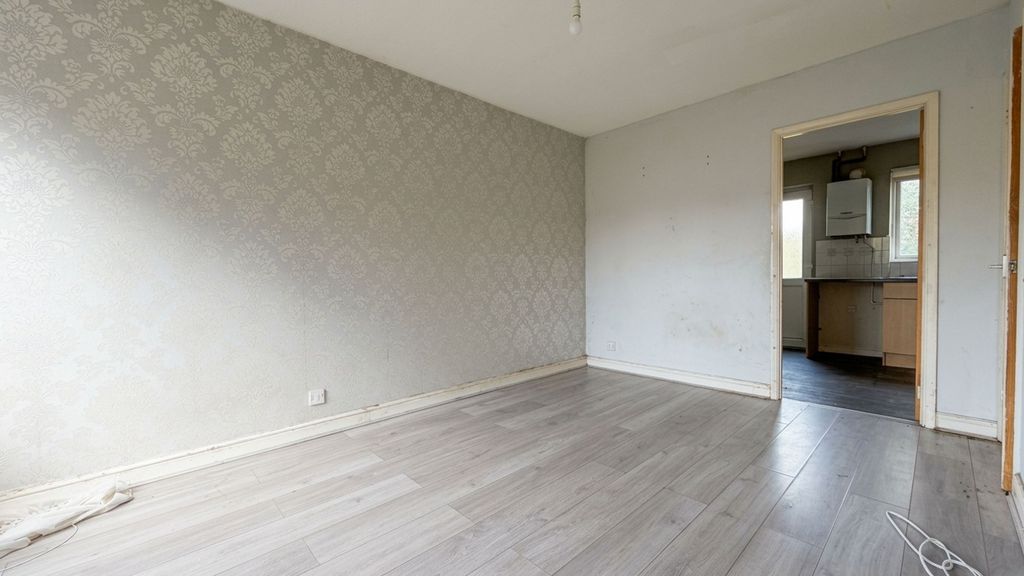 Property photo 2 of 7 Lounge